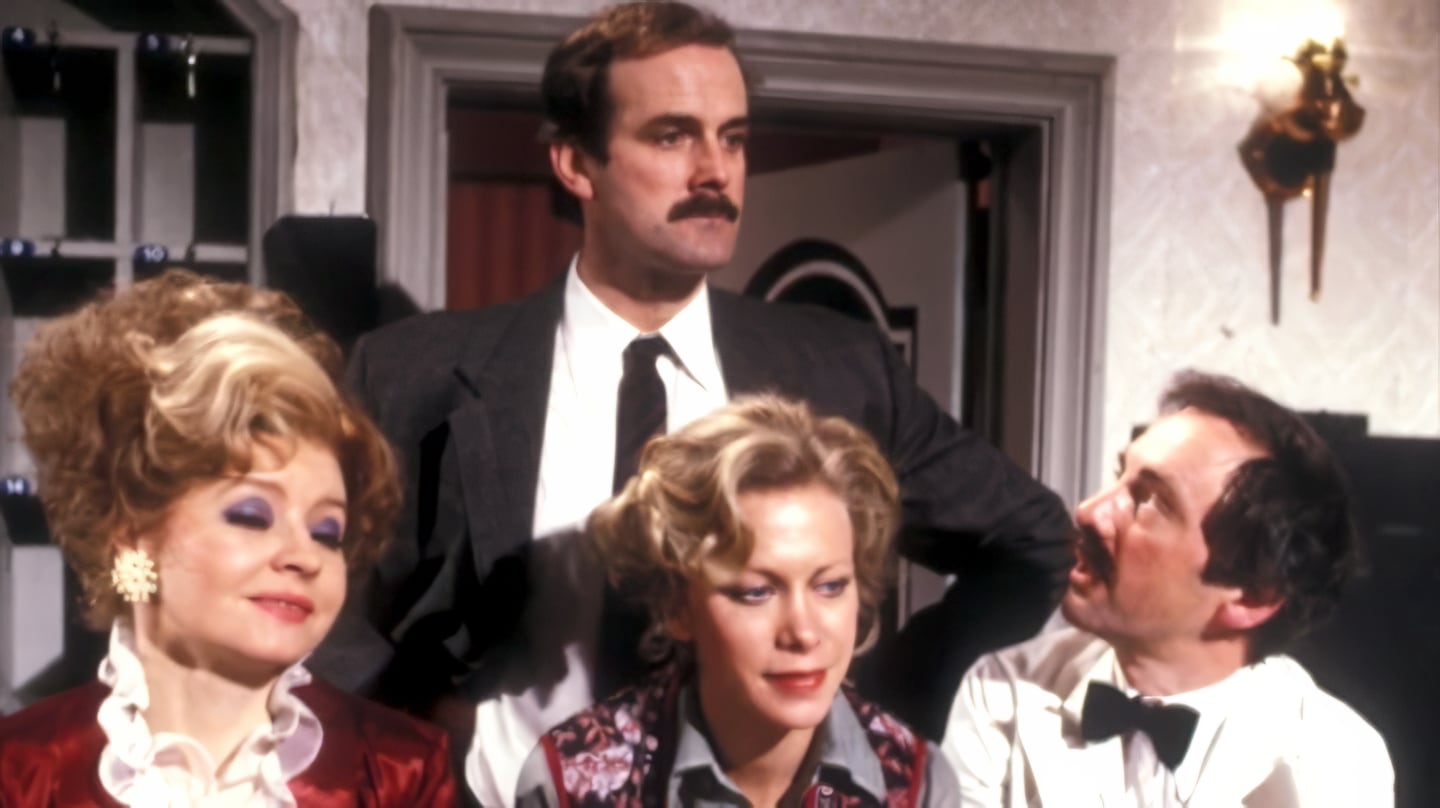 Отель «Фолти Тауэрс»: повторное открытие / Fawlty Towers: Re-Opened (2009)